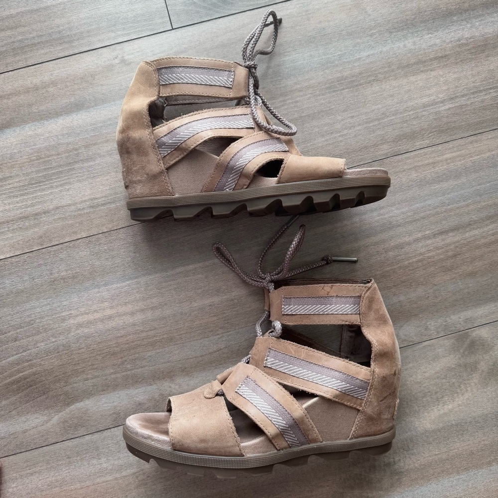 Sorel Joanie II Lace Wedge Sandals Womens Size 9 Ash Brown Gladiator NL3272-240 - Picture 2 of 6
